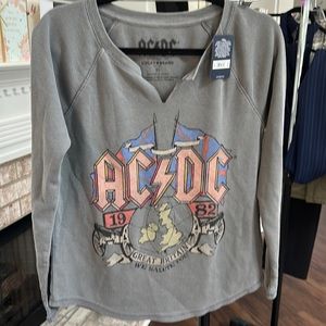 Women’s Lucky Brand Thermal graphic shirt. US SIZE XS